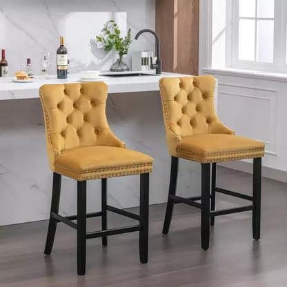 CLIHOME Set di 2 Sgabelli da Bar, Sgabelli da Bar Contemporanei Rivestiti in Velluto con Decorazione Capitonnè e Gambe in Legno