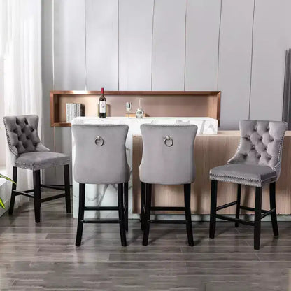 CLIHOME Set di 2 Sgabelli da Bar, Sgabelli da Bar Contemporanei Rivestiti in Velluto con Decorazione Capitonnè e Gambe in Legno