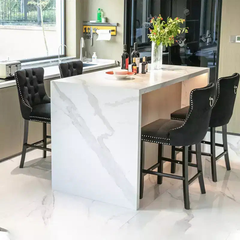 CLIHOME Set di 2 Sgabelli da Bar, Sgabelli da Bar Contemporanei Rivestiti in Velluto con Decorazione Capitonnè e Gambe in Legno