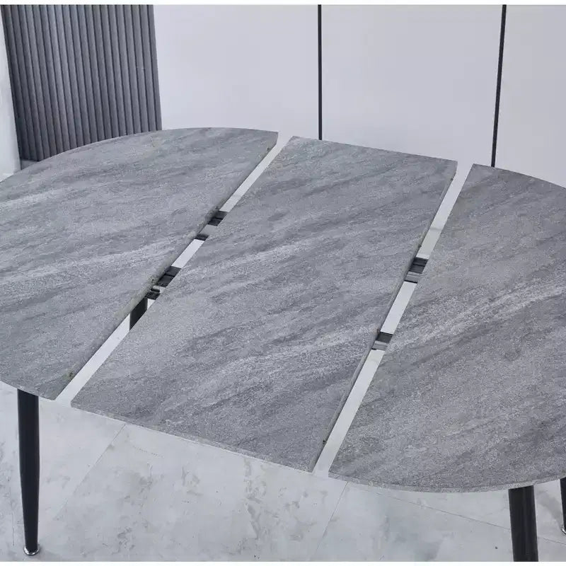 Tavolo da pranzo ovale allungabile moderno Okak in legno con robuste gambe in metallo, tavolo da cucina minimalista per sala da pranzo, pasti in famiglia