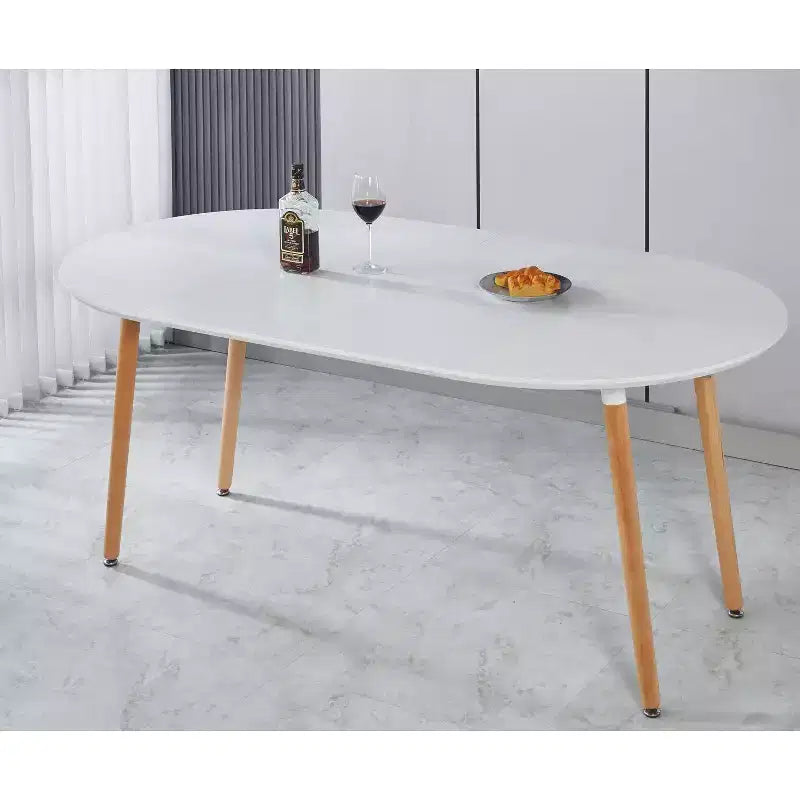 Tavolo da pranzo ovale allungabile moderno Okak in legno con robuste gambe in metallo, tavolo da cucina minimalista per sala da pranzo, pasti in famiglia