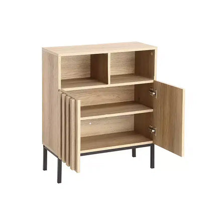 Credenza a due ante con finitura rovere e motivo a onde, Mobile contenitore con design ondulato, Consolle buffet con texture effetto legno per soggiorno, ingresso