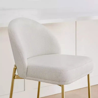 Sgabello da bancone Spruce&Spring con schienale ad arco e gambe in metallo