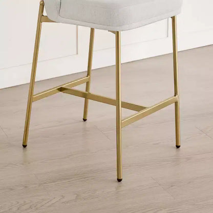 Sgabello da bancone Spruce&Spring con schienale ad arco e gambe in metallo