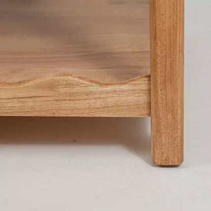 Tavolino da caffè GDFStudio Connie Modern 43 a 2 livelli in legno di caucciù con ripiano aperto